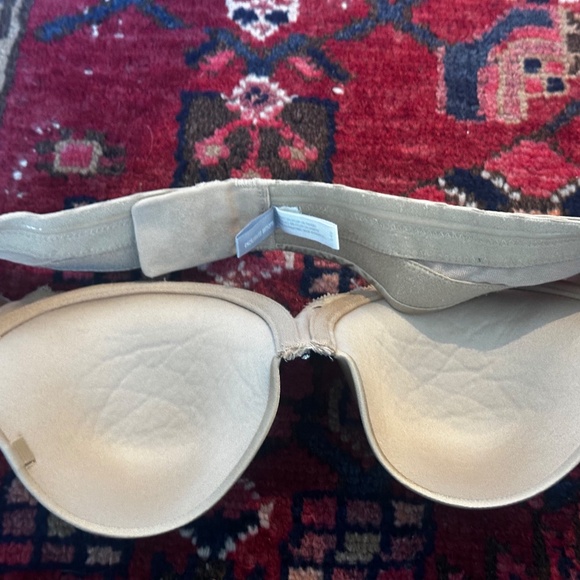 5 Bras (34B): 1Strapless, 2 PushUp,  w Straps & 2 Padded Exercise Bras - Picture 12 of 16